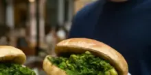 Mangiano un panino con i broccoli e finiscono in terapia intensiva: due 17enni ricoverati a Cosenza