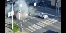 Belgorod (Russia), il drone ucraino colpisce un'auto. Miracolosamente "solo" feriti gli occupanti