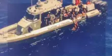 Ecatombe Lampedusa: le immagini del naufragio e la corsa dei soccorritori