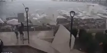 Tromba marina in Salento: la furia dei venti devasta un lido a Porto Cesareo