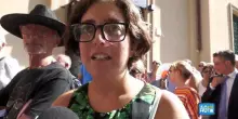 Pippo Baudo, l'omaggio dei fan in coda per l'ultimo saluto: "È stato come un papà, il re della tv"