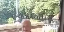 Castel Gandolfo, Papa Leone XIV a pranzo saluta il tifoso e dice "Forza Roma"