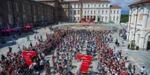 Vuelta 2025, il nastro di partenza nella magia di Venaria