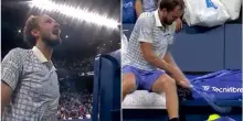 U.S. Open, caos Medvedev: lite con arbitro e un fotografo, perde con Bonzi e sfascia la racchetta