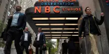 Le ingerenze di Trump sulle tv Abc e Nbc: “Va revocata la licenza”