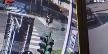 Bergamo, giovane pestato con tirapugni e investito: due giovani accusati di tentato omicidio