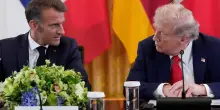Macron: senza accordo lunedì, Putin si sarà preso gioco di Trump. Zelensky: no a una zona cuscinetto