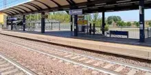 Ragazza di 18 anni picchiata e violentata vicino alla stazione a San Zenone, nel Milanese