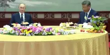 Xi e Putin a Pechino: colloqui riservati e tè privato nella residenza presidenziale di Zhongnanhai