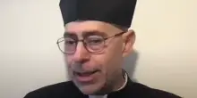Don Leonardo Pompei, il parroco star dei social sospeso per una diretta su Youtube