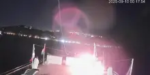 Global Sumud Flotilla, seconda barca colpita da un drone in Tunisia: il momento dell'esplosione