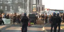 Francia, la protesta di "Blocchiamo tutto" a Montpellier: tafferugli tra manifestanti e polizia