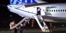 Giappone, sospetto incendio: volo per le Filippine costretto all'atterraggio di emergenza a Osaka