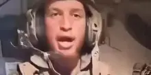 Gaza, il comandante dell'esercito israeliano prega dal suo carro armato prima dell'invasione