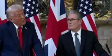 Doppia gaffe di Trump: il tycoon non riesce a dire "Azerbaigian" e confonde Armenia e Albania