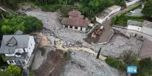 Maltempo sul lago di Como, colata di fango e detriti a Girola: le immagini dal drone