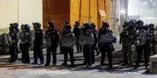 Trump invia la Guardia Nazionale a Portland per proteggere i centri per migranti