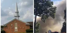 Michigan, sparatoria in una chiesa mormone: l’edificio in fiamme a Grand Blanc