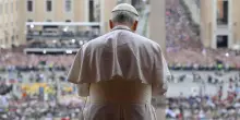Il Papa rilancia l’importanza degli esorcismi. La nuova frontiera è l’intelligenza artificiale