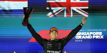 Singapore: Russell domina Verstappen (2°), McLaren vince il mondiale costruttori. Le Ferrari dietro