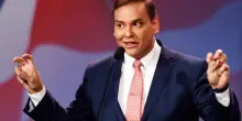 Trump grazia l’ex deputato repubblicano Santos: “È stato maltrattato, un ribelle come molti altri”