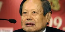 Addio a Chen-Ning Yang, il fisico premio Nobel che rivoluzionò le leggi della natura