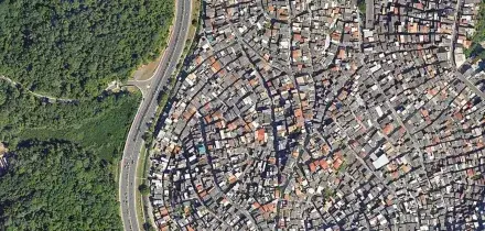 I divoratori di suolo, così l’Italia si sta mangiando la Terra