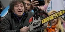 Milei alla prova delle urne: l’Argentina giudica la rivoluzione con la motosega