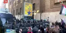 Torino, manifestazione dei ProPal nel centro città. La diretta