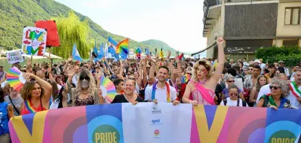 Vaticano, la richiesta del Sinodo: “I vescovi supportino le manifestazioni contro l’omofobia”