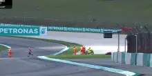 Gravissimo incidente in Moto3 a Sepang, Rueda centra Dettwiler: lo svizzero in terapia intensiva