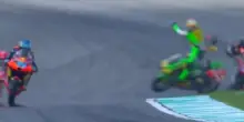 Malesia, incidente nella Moto3 a Sepang: Rueda si scontra con Dettwiler nel giro di formazione