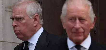 Andrea non sarà più principe, re Carlo avvia il processo per togliergli i titoli