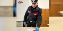 Furia improvvisa: accoltella il padre dopo una lite in casa, arrestato 18enne