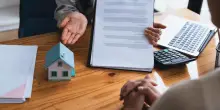 Spese di registrazione del contratto di locazione: chi deve pagare?