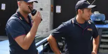 Pusher colto con le mani nel sacco, sequestrati droga e soldi