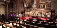 Giannini nel duomo di Modena : "La poesia? È come una musica"