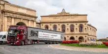 Discarica, il test del comitato: "Camion carichi di spazzatura a due passi dallo Sferisterio"
