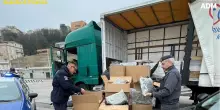 Blitz e sequestro al porto. Scovati oltre 160 chili di droga nascosti dentro un tir: arrestato