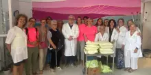 Turbanti, cuscini e shopper per i pazienti di Oncologia