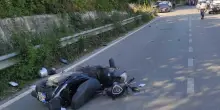 L’eliambulanza atterra due volte. Gravi un motociclista e una ciclista