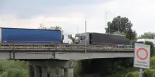 Ponte di via Cella chiuso. Lavori di risanamento