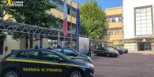 Blitz della Finanza, casa e auto sequestrate a una cooperativa: aveva debiti per oltre 5 milioni