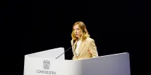 Giorgia Meloni a Bologna, dal rapporto con l’Ue al caro energia. Poi la visita al Tecnopolo con Metsola