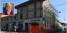 Casa-mostro che tutti evitano, pericolante, pericolosa: “Il mio forno ormai è deserto”