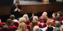 C’è ’Senza Confini’, al teatro De Micheli in scena l’inclusione
