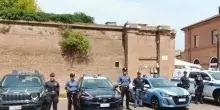 Gad al setaccio della polizia . Giro di vite contro lo spaccio: "Oltre mille controlli all’anno"