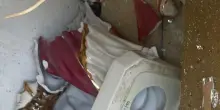 Edicola votiva riparata. Festa alla faccia di vandali