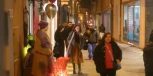Shopping night fino a tarda sera per fare acquisti
