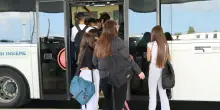 Trasporti pubblici migliorati?: "Ma i nostri figli restano a piedi"